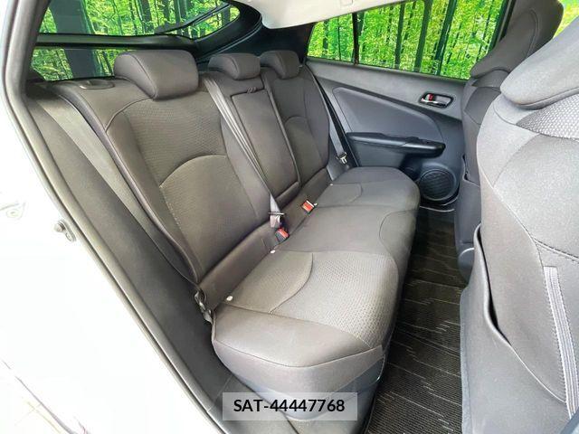 Toyota PRIUS 2021-08 8849266-9