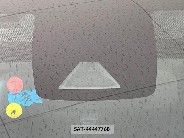 Toyota PRIUS 2021-08 8849266-6