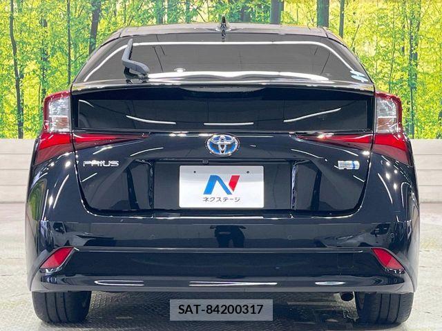 Toyota PRIUS 2019-10 8850383-14