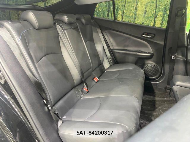 Toyota PRIUS 2019-10 8850383-8