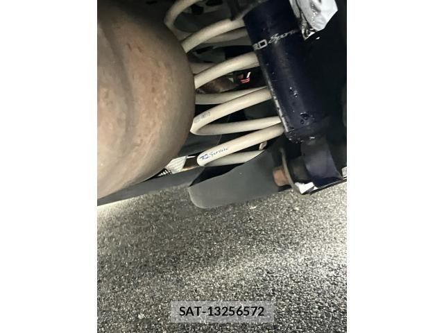 Toyota PRIUS 2012-11 8850409-27