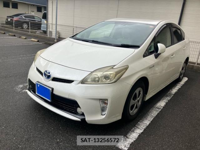 Toyota PRIUS 2012-11 8850409-2