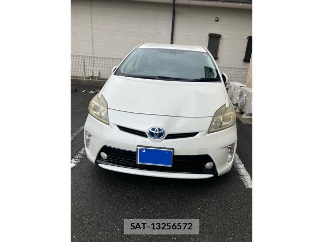 Toyota PRIUS 2012-11 8850409-3