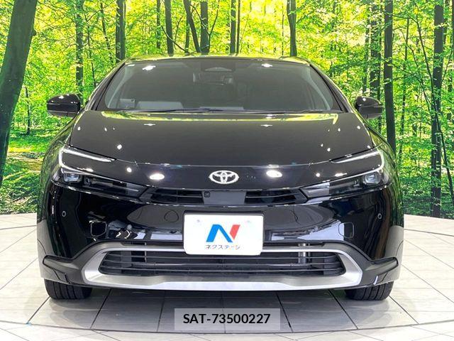 Toyota PRIUS 2023-10 8850375-13