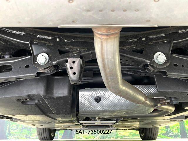 Toyota PRIUS 2023-10 8850375-18