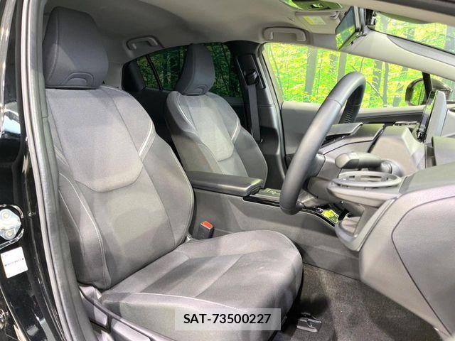 Toyota PRIUS 2023-10 8850375-7
