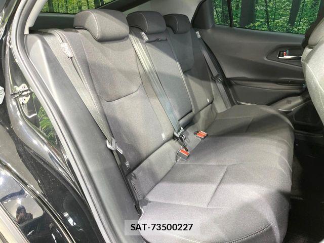 Toyota PRIUS 2023-10 8850375-8