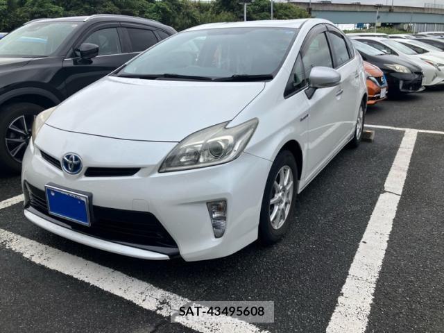 Toyota PRIUS 2014-02 8850405-0