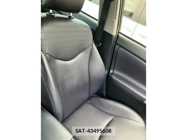 Toyota PRIUS 2014-02 8850405-19