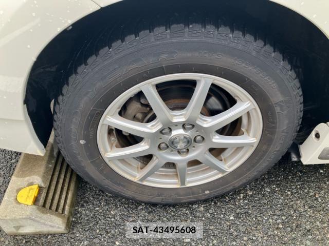 Toyota PRIUS 2014-02 8850405-7