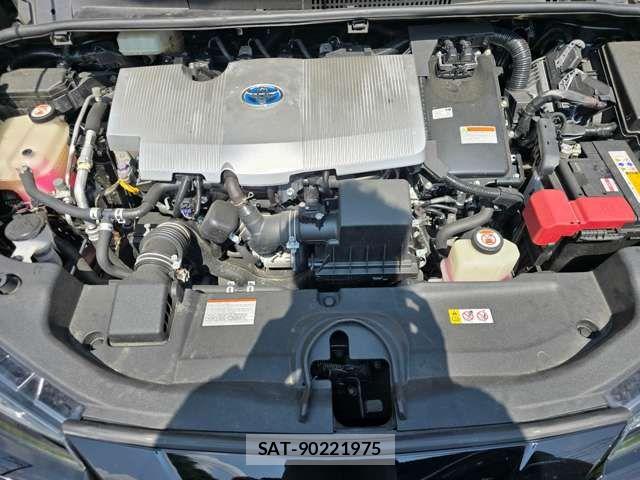 Toyota PRIUS 2019-08 8850381-15