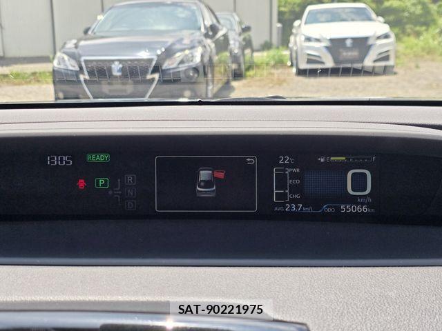 Toyota PRIUS 2019-08 8850381-18
