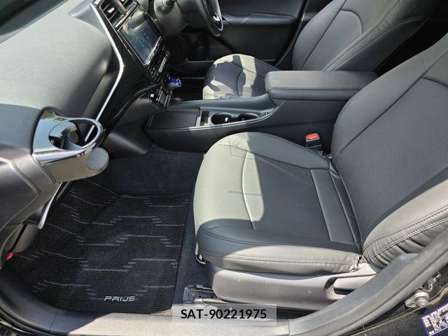 Toyota PRIUS 2019-08 8850381-22