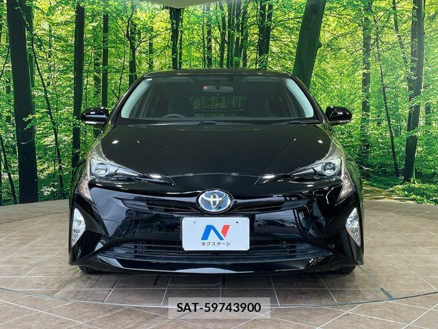 Toyota PRIUS 2017-09 8850386-13