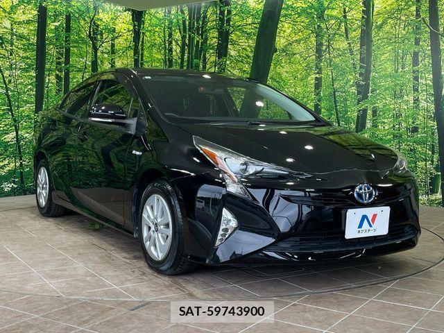 Toyota PRIUS 2017-09 8850386-15
