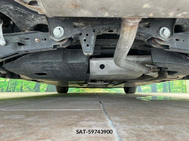 Toyota PRIUS 2017-09 8850386-18