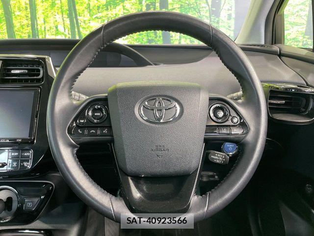 Toyota PRIUS 2019-08 8850391-11