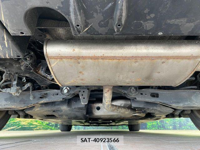 Toyota PRIUS 2019-08 8850391-19