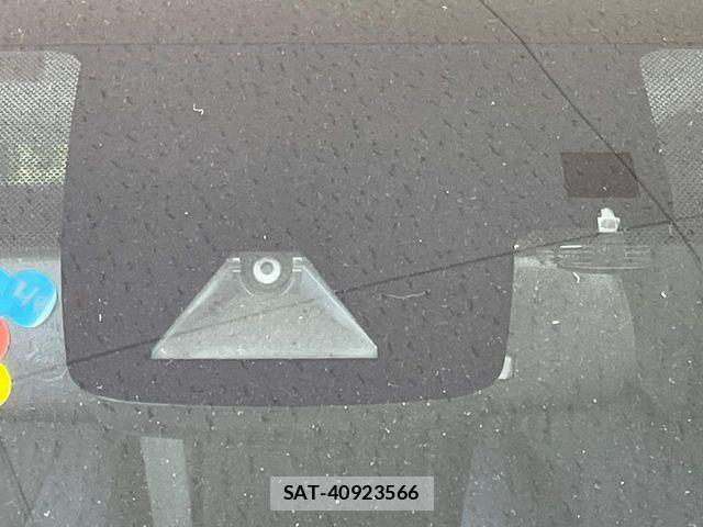 Toyota PRIUS 2019-08 8850391-6