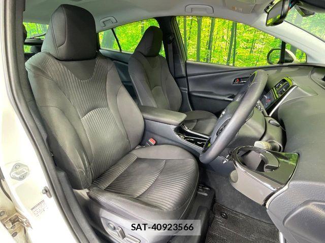 Toyota PRIUS 2019-08 8850391-8