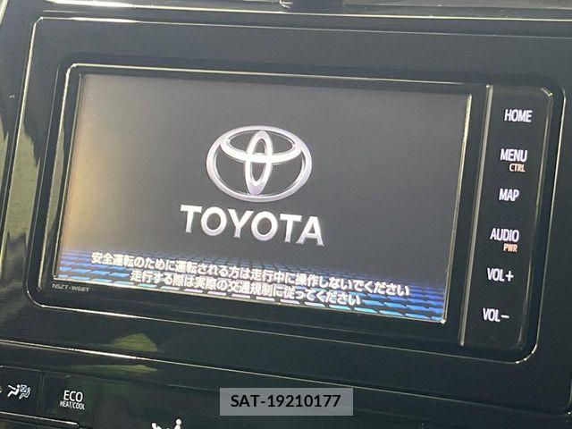 Toyota PRIUS 2019-06 8850396-2