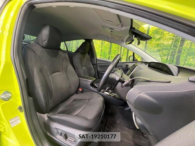 Toyota PRIUS 2019-06 8850396-7