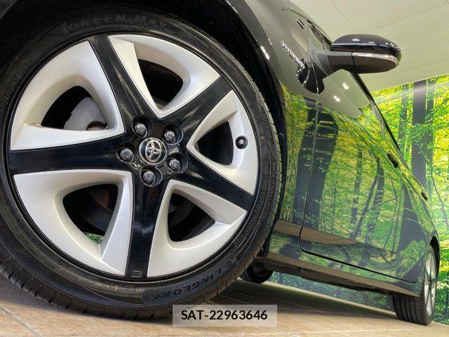 Toyota PRIUS 2017-01 8850389-13