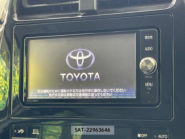 Toyota PRIUS 2017-01 8850389-3
