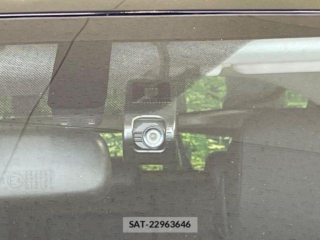 Toyota PRIUS 2017-01 8850389-6