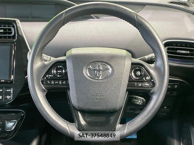 Toyota PRIUS 2019-09 8849343-10