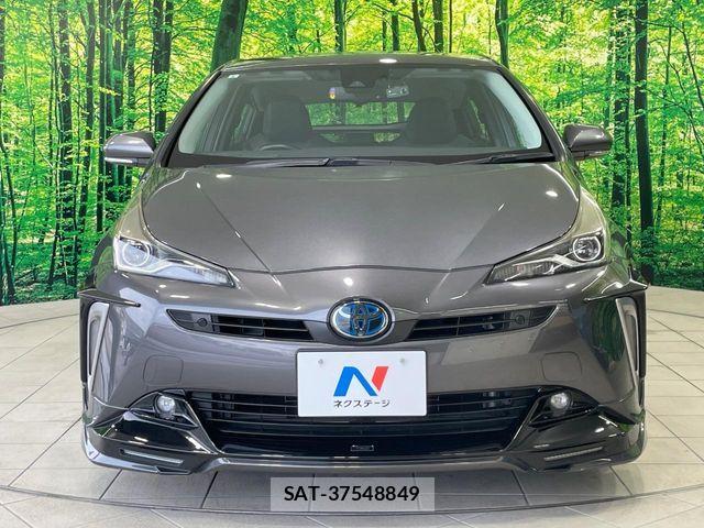 Toyota PRIUS 2019-09 8849343-13