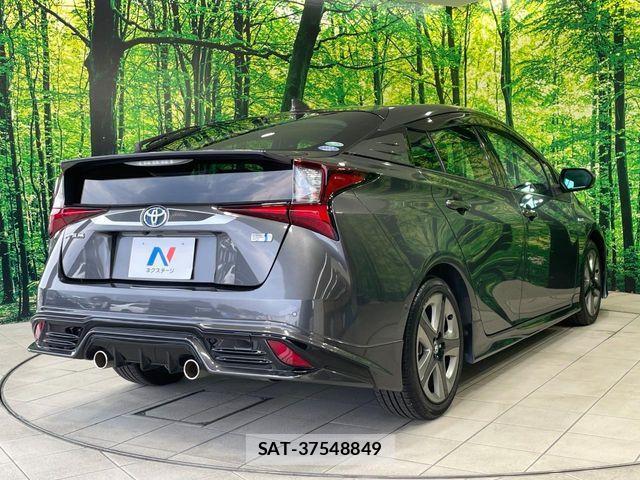 Toyota PRIUS 2019-09 8849343-16