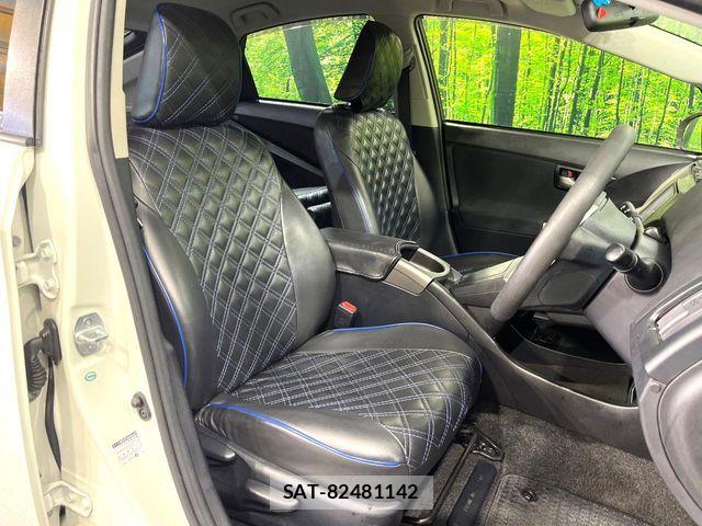 Toyota PRIUS 2015-10 8850397-9