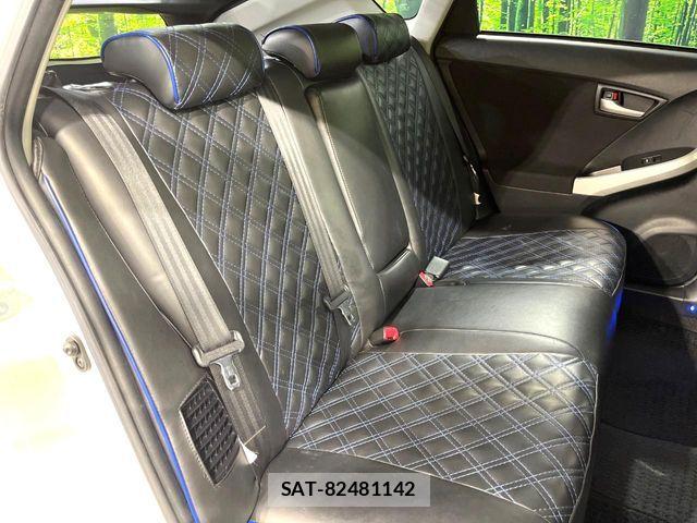Toyota PRIUS 2015-10 8850397-10