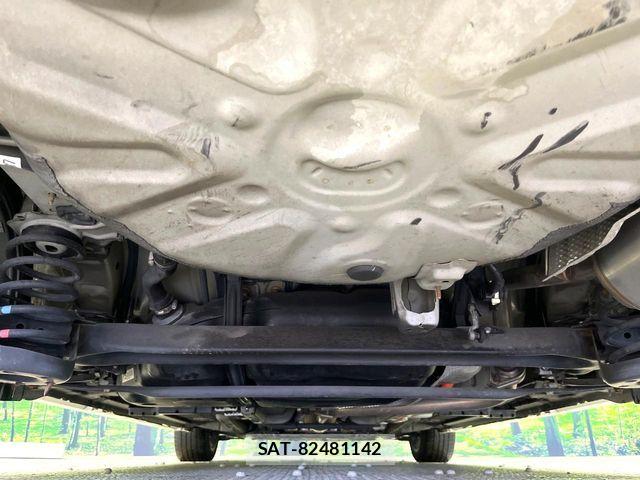 Toyota PRIUS 2015-10 8850397-17