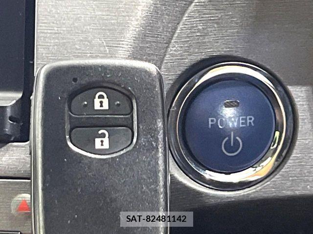Toyota PRIUS 2015-10 8850397-19