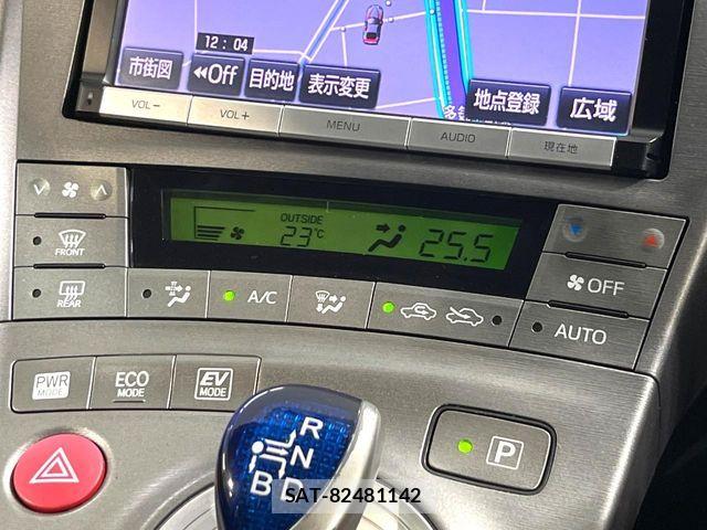 Toyota PRIUS 2015-10 8850397-5