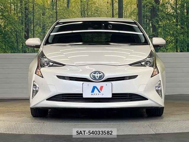Toyota PRIUS 2018-09 8850393-13
