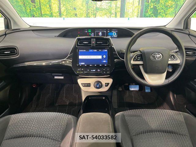 Toyota PRIUS 2018-09 8850393-1