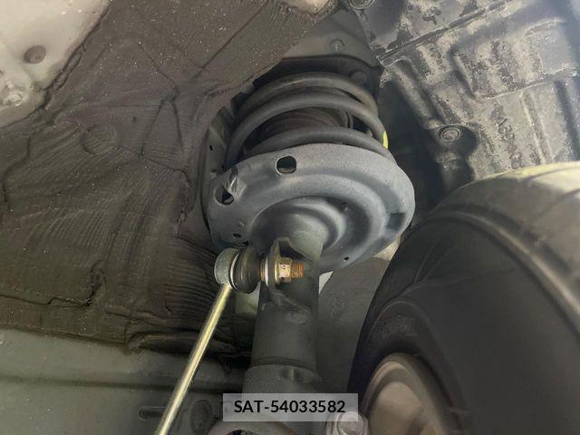 Toyota PRIUS 2018-09 8850393-19