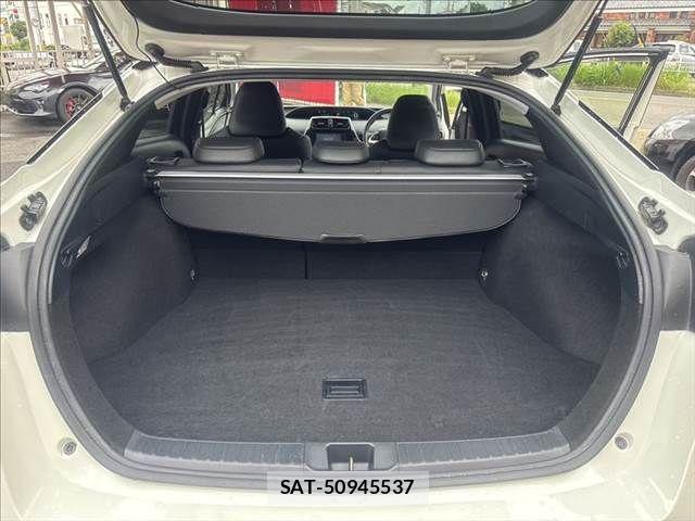 Toyota PRIUS 2016-01 8850402-9
