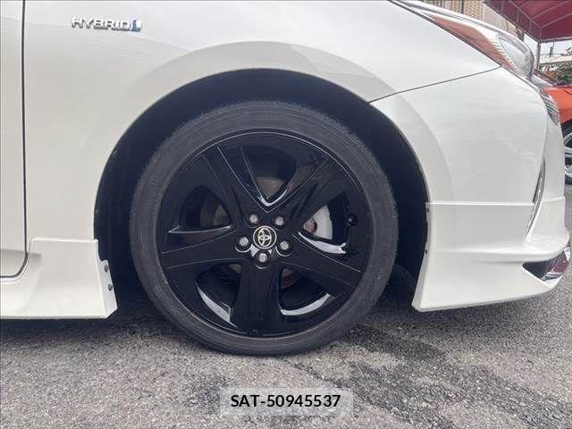 Toyota PRIUS 2016-01 8850402-12