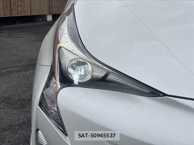 Toyota PRIUS 2016-01 8850402-28
