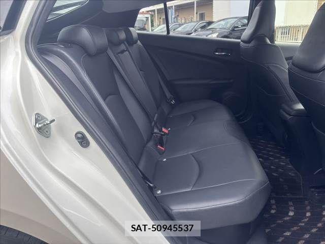 Toyota PRIUS 2016-01 8850402-8