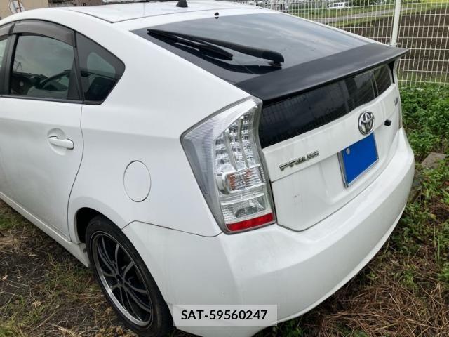 Toyota PRIUS 2009-10 8849888-9