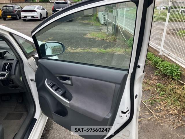 Toyota PRIUS 2009-10 8849888-13