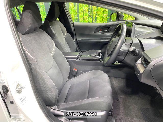 Toyota PRIUS 2023-12 8850377-9