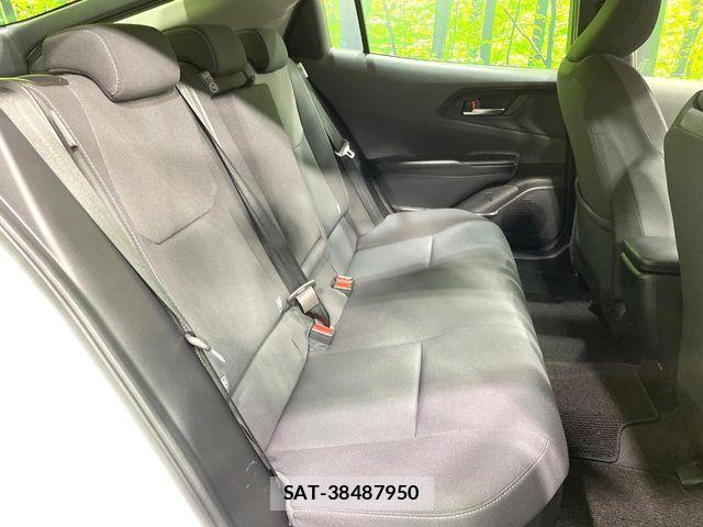 Toyota PRIUS 2023-12 8850377-10