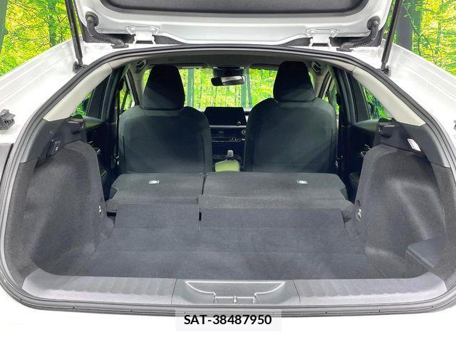 Toyota PRIUS 2023-12 8850377-11
