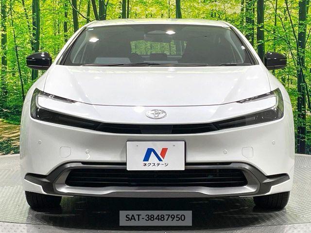 Toyota PRIUS 2023-12 8850377-15